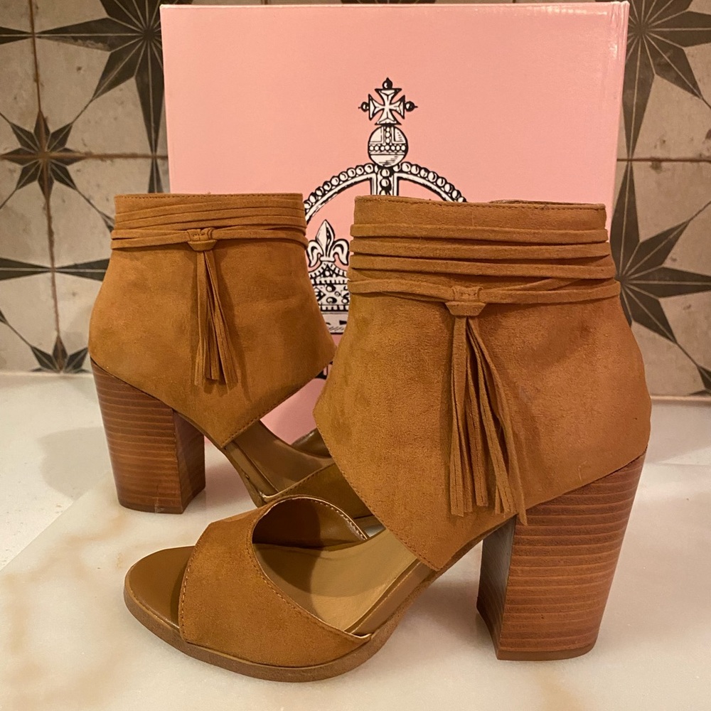 Crown Vintage Tan Suede Tassel Block Heel Sandals